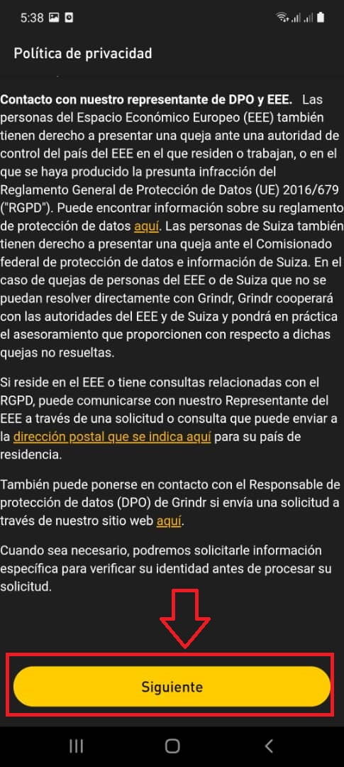 Lee “Política de privacidad y cookies de Grindr” para oprimir en “Siguiente”